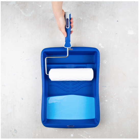 Tips/Colour inspiration/How to properly load a paint roller British